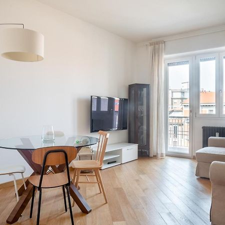 דירות מילאנו Elegante Bilocale In Zona Tortona מראה חיצוני תמונה